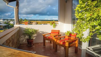 Chambre Prestige, terrasse | Terrasse/patio