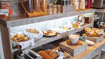 Colazione continentale inclusa, servita tutte le mattine