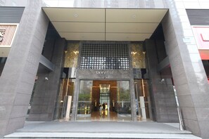 Property entrance - HeeFun Apartment Hotel GZ Poly D Plaza (Guangzhou)