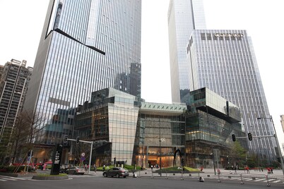 HeeFun Apartment Hotel GZ Poly D Plaza