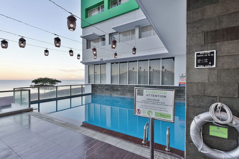Whiz Prime Hotel Megamas Manado