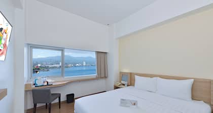Whiz Prime Hotel Megamas Manado
