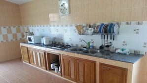 3 Bedrooms Villa | Private kitchen | Coffee/tea maker, full-size fridge, microwave, stovetop - VIP Condochain - Villa Sukjai (Cha-am)