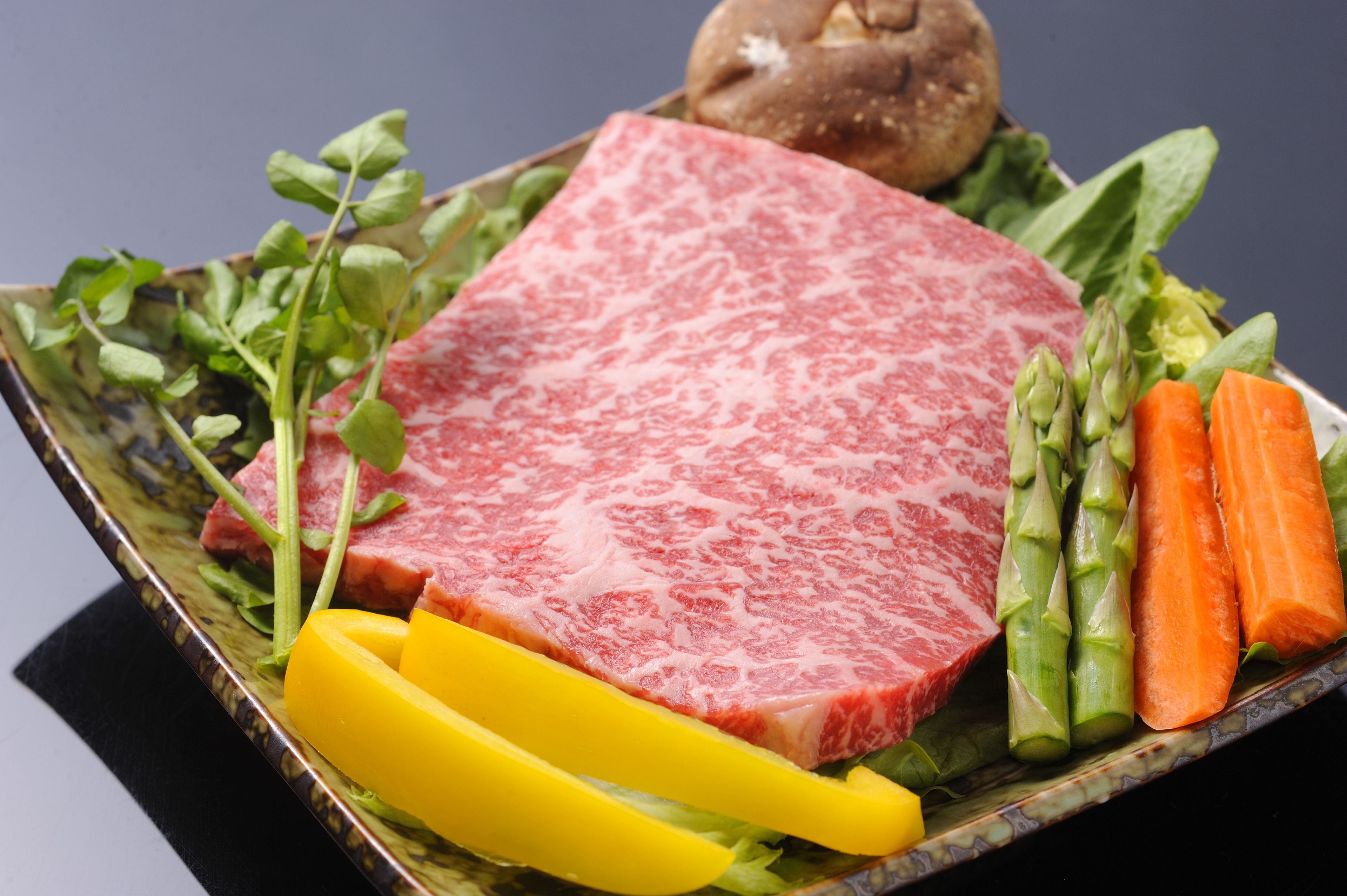 餐飲