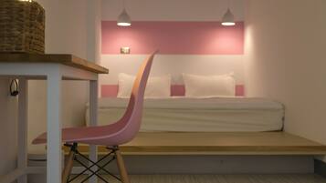 ์คํ ๋ค๋ ๋๋ธ๋ฃธ | ๊ฐ๊ฐ ๋ค๋ฅธ ์คํ์ผ์ ์ธํ
๋ฆฌ์ด, ๊ฐ๊ฐ ๋ค๋ฅด๊ฒ ๊ฐ๊ตฌ ๋น์น, ์ฑ
์, ์๋ง ์ปคํผ