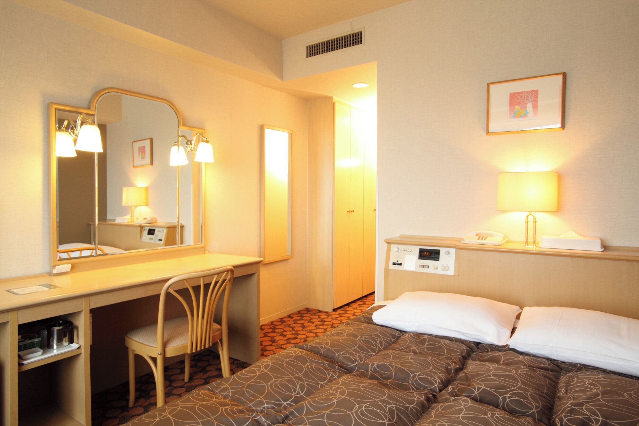 standard double room, non smoking | 1 bedroom, premium bedding, down duvets, desk