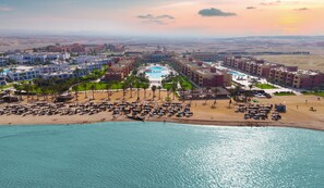 Private beach, white sand, sun-loungers, beach umbrellas - Casa Mare Resort - ex.Royal Marsa & Aqua park (Marsa Alam)