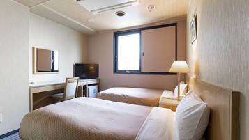 Twin Room, 2 Twin Beds | Desk, blackout drapes, iron/ironing board, free WiFi