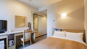 Desk, blackout drapes, iron/ironing board, free WiFi