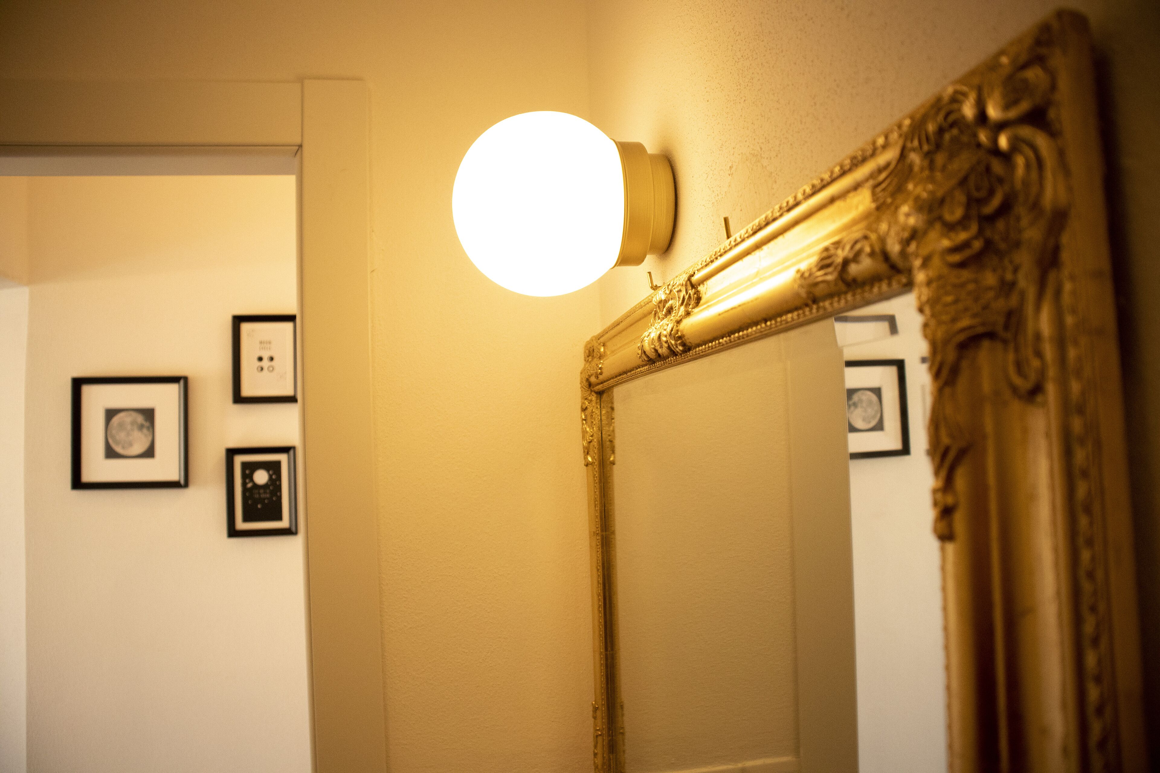 Quarto solteiro conforto | Banheiro | Chuveiro, produtos de toalete grátis, secador de cabelo 