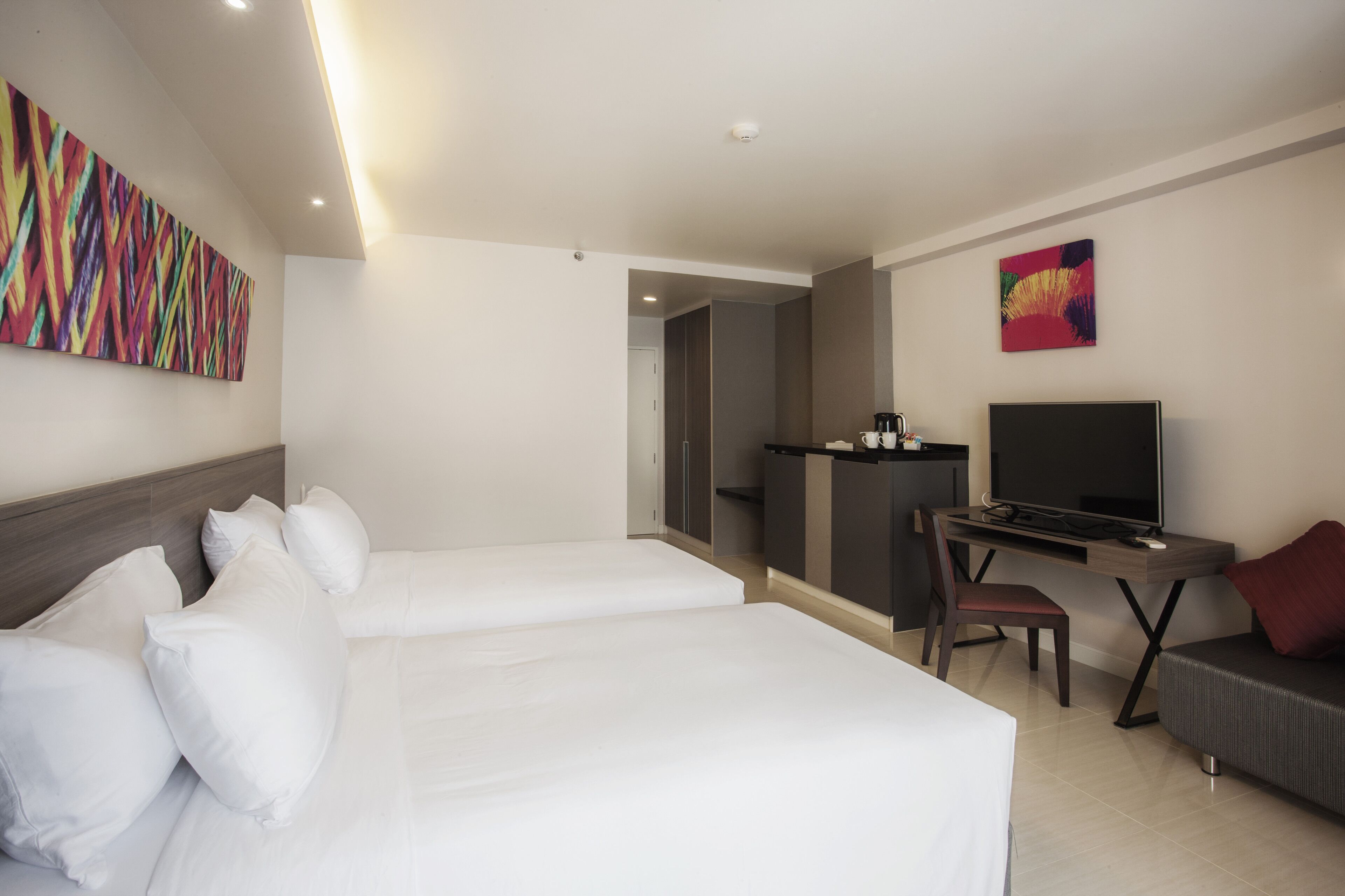 superior twin room | minibar, in-room safe, desk, blackout curtains