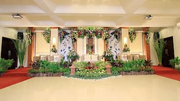 Indoor wedding