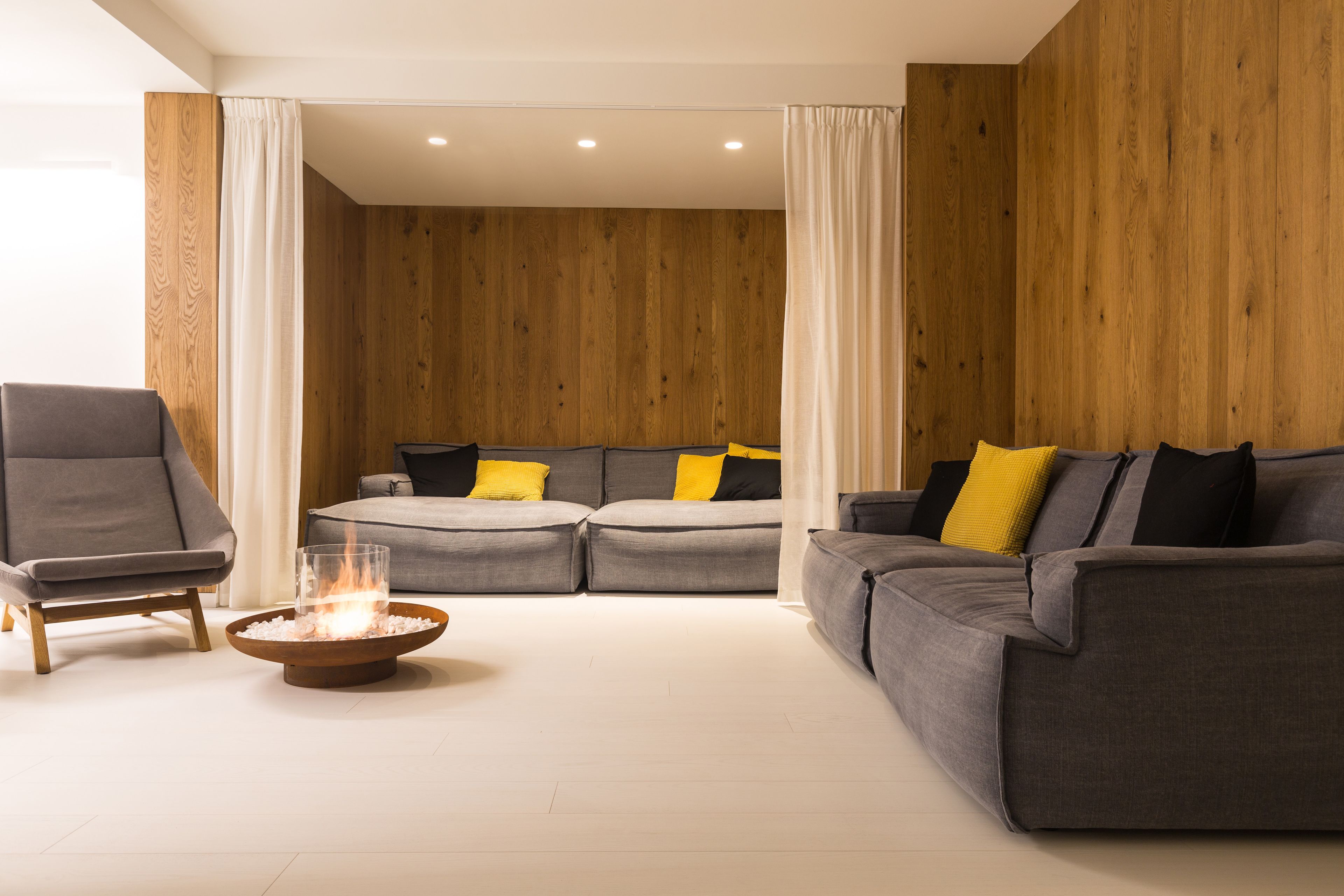 body treatments, hydrotherapy, aromatherapy, hot stone massages