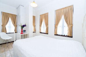 Junior Suite, 1 Bedroom, Kitchenette, Pool View | 1 bedroom, Egyptian cotton sheets, premium bedding, desk - The Suite Apart Hotel Kaleiçi (Antalya)