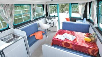 Huisje (Houseboat vetus 1000) | Woonruimte