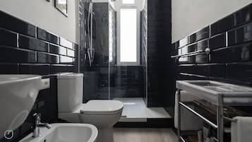 Luxury Apartment, 1 Bedroom | Bathroom | Free toiletries, hair dryer, towels, toilet paper