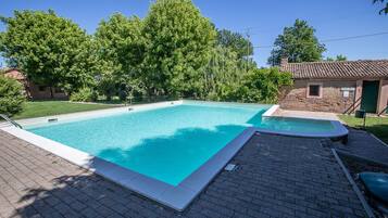 Piscina externa