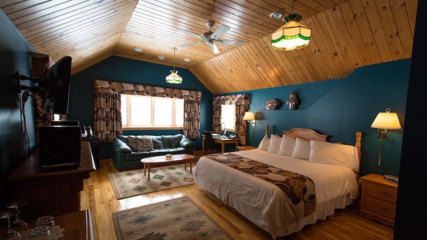 Room - Sugar Hill Inn (Norris Point)