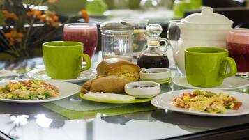 Daily continental breakfast (USD 5 per person)