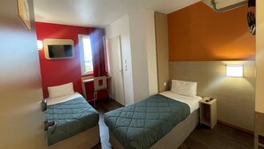 Room - Première Classe Angers Sud - Les Ponts De Cé (Les Ponts-de-Ce)