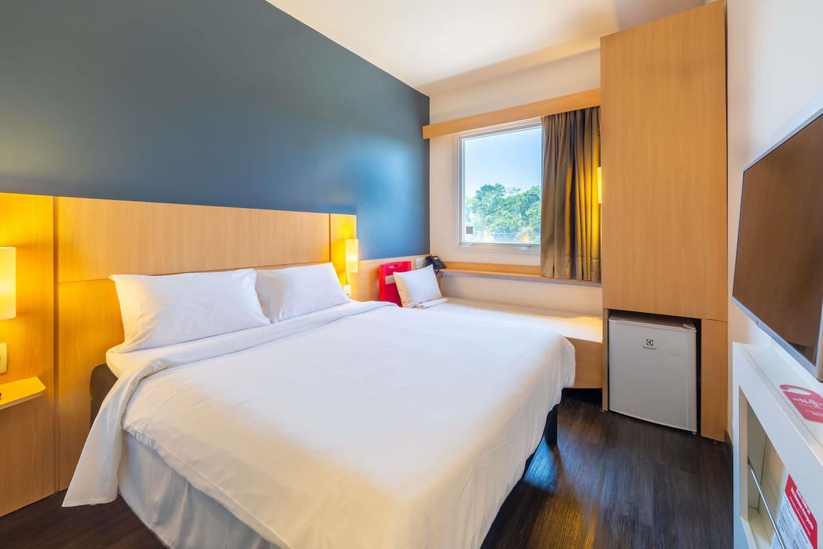 Standard Room, Multiple Beds