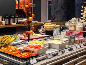 Se ofrece un desayuno bufé (60 BRL por persona)