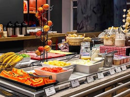 Desayuno buffet diario (BRL 60 por persona)