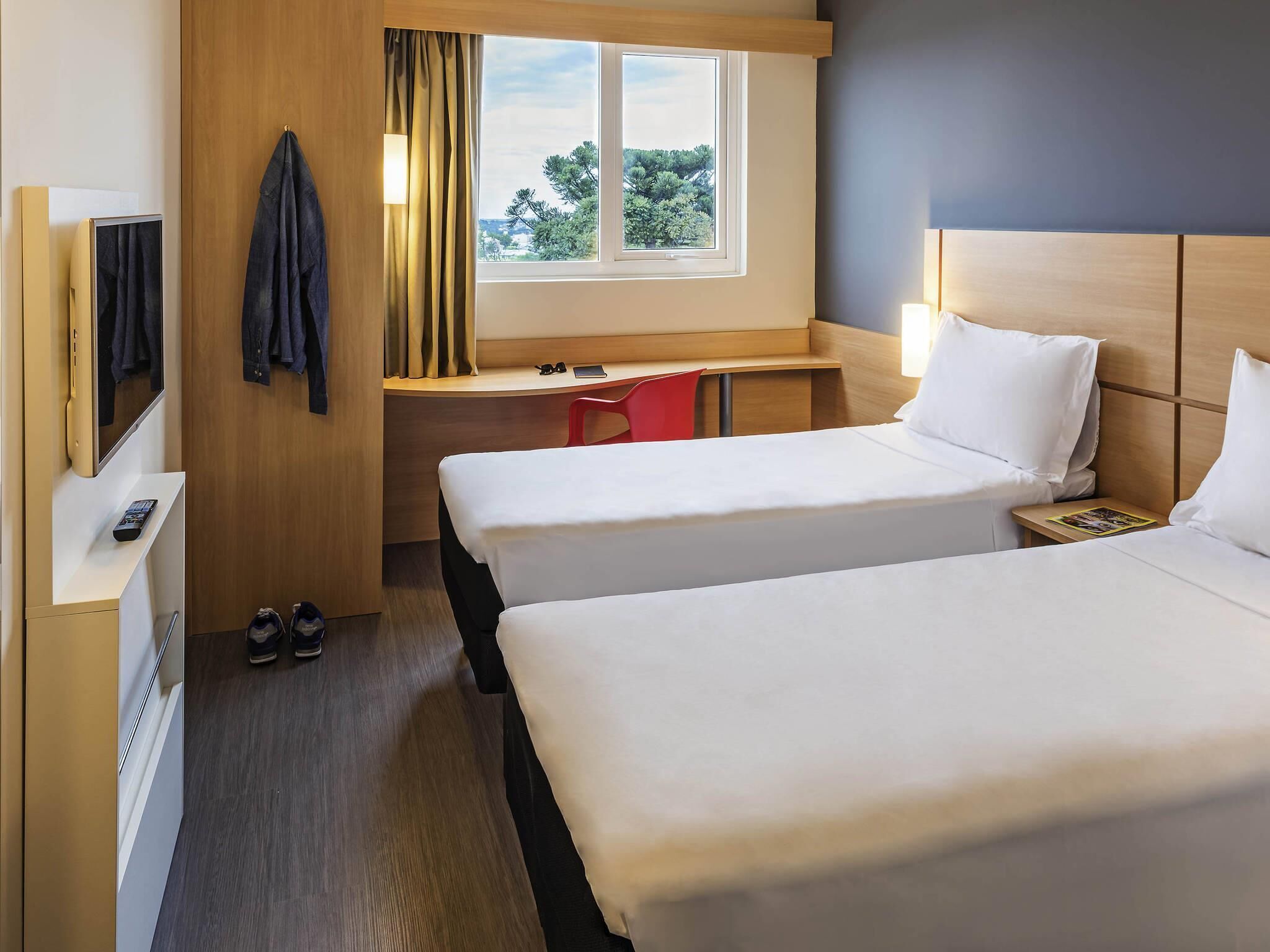 minibar, in-room safe, desk, soundproofing