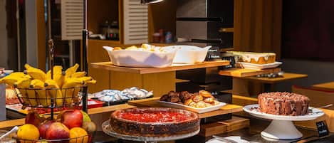 Desayuno completo todos los días (con cargo)