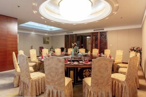 Ảnh chưa phân loại, 3 trong số 126 ảnh, nút