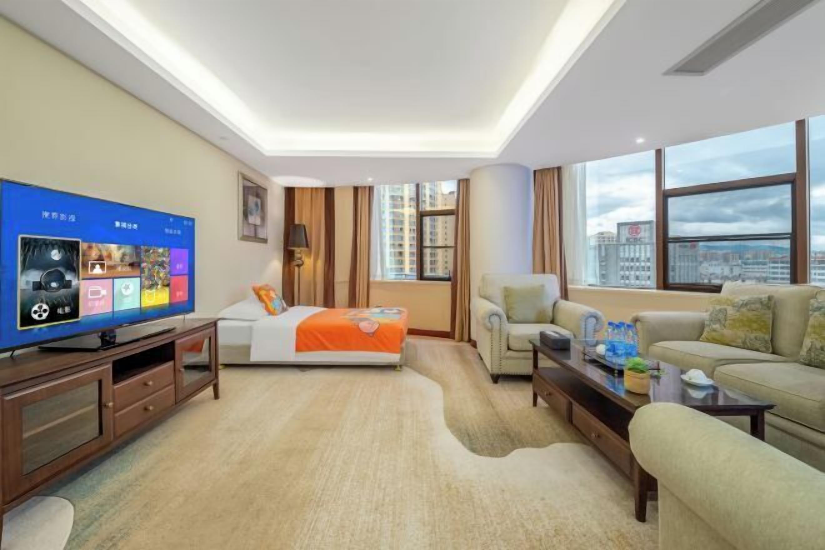 Minibar, in-room safe, alarm clocks