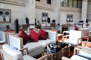 Lobby-Lounge