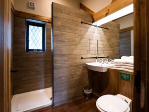 Woodland Lodge | Pancuran Bilik Mandi