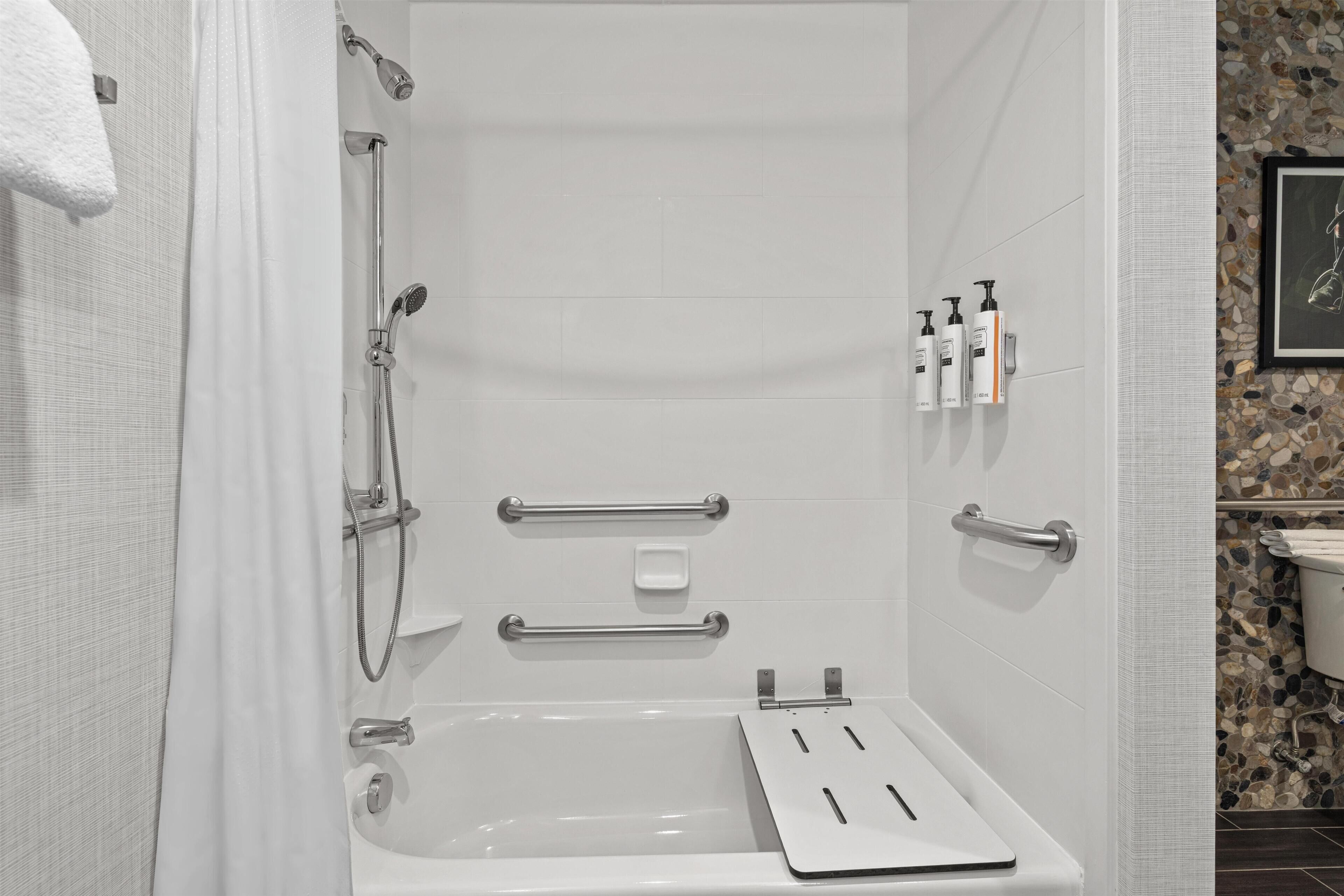 Hydromassage showerhead, free toiletries, hair dryer, bathrobes