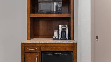 Bureau, espace de travail pour ordinateur portable, rideaux occultants