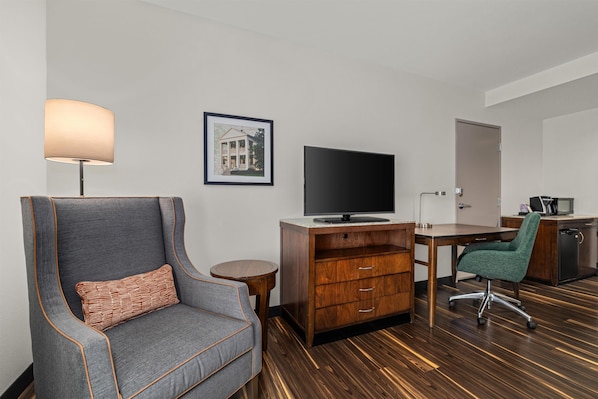 ADA Accessible Suite, 2 Queen Beds, Accessible (Roll-In Shower)