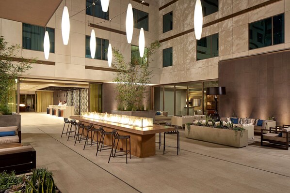 ลานระเบียง/นอกชาน