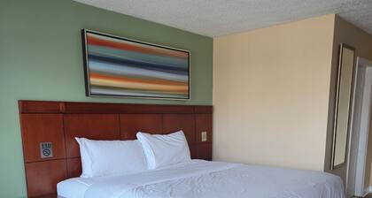 Nashoba Valley Inn & Suites
