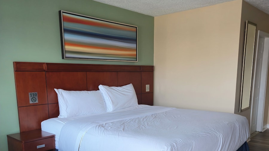 Nashoba Valley Inn & Suites