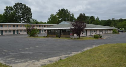 Nashoba Valley Inn & Suites