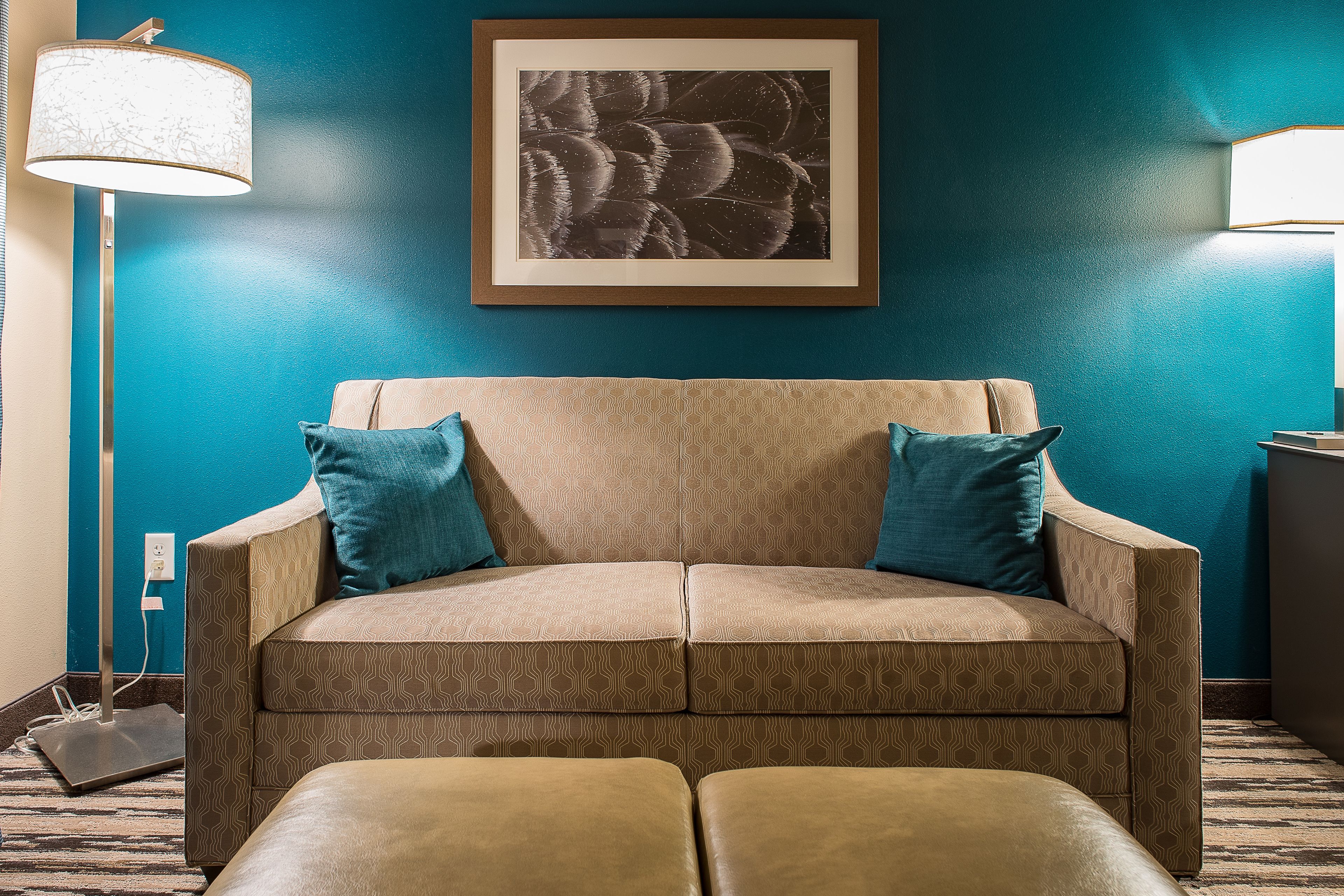 40-inch led tv with satellite channels, tv