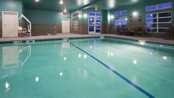 Indoor pool, pool loungers