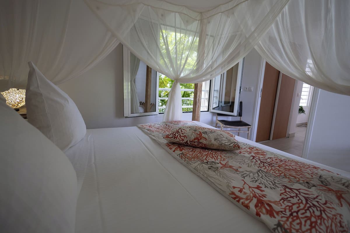 Premium Suite, 1 Bedroom, Hot Tub (Suite Air: Alize) | Premium bedding, pillowtop beds, individually decorated