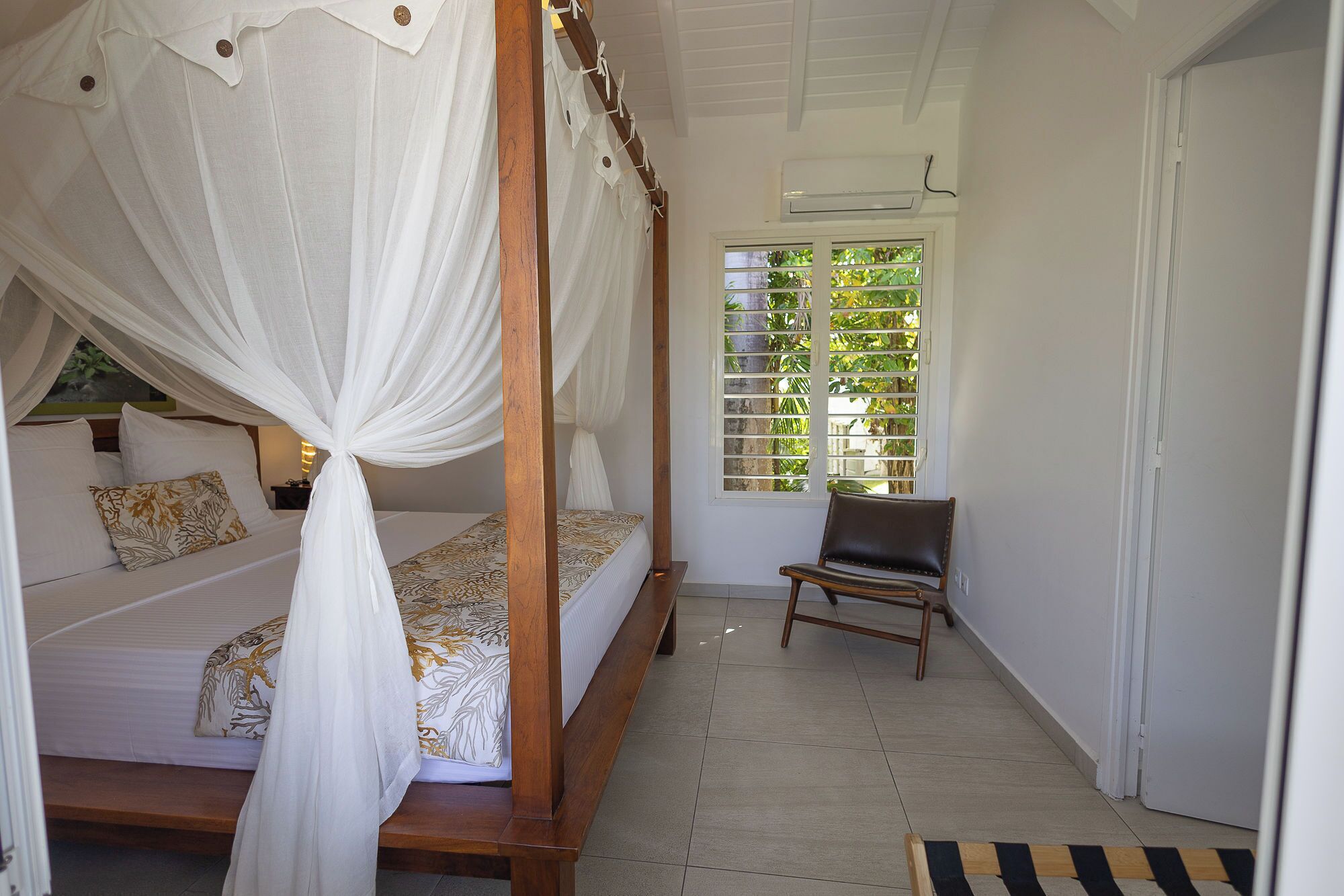 Premium Suite, 1 Bedroom, Hot Tub (Suite Terre: Venus) | Premium bedding, pillowtop beds, individually decorated