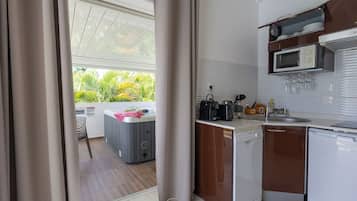 Suite Premium, 1 chambre, bain à remous (Suite Air: Alize) | Cuisine privée
