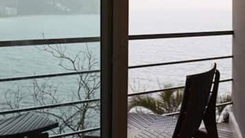 Luxury Suite | Blackout drapes, soundproofing, iron/ironing board