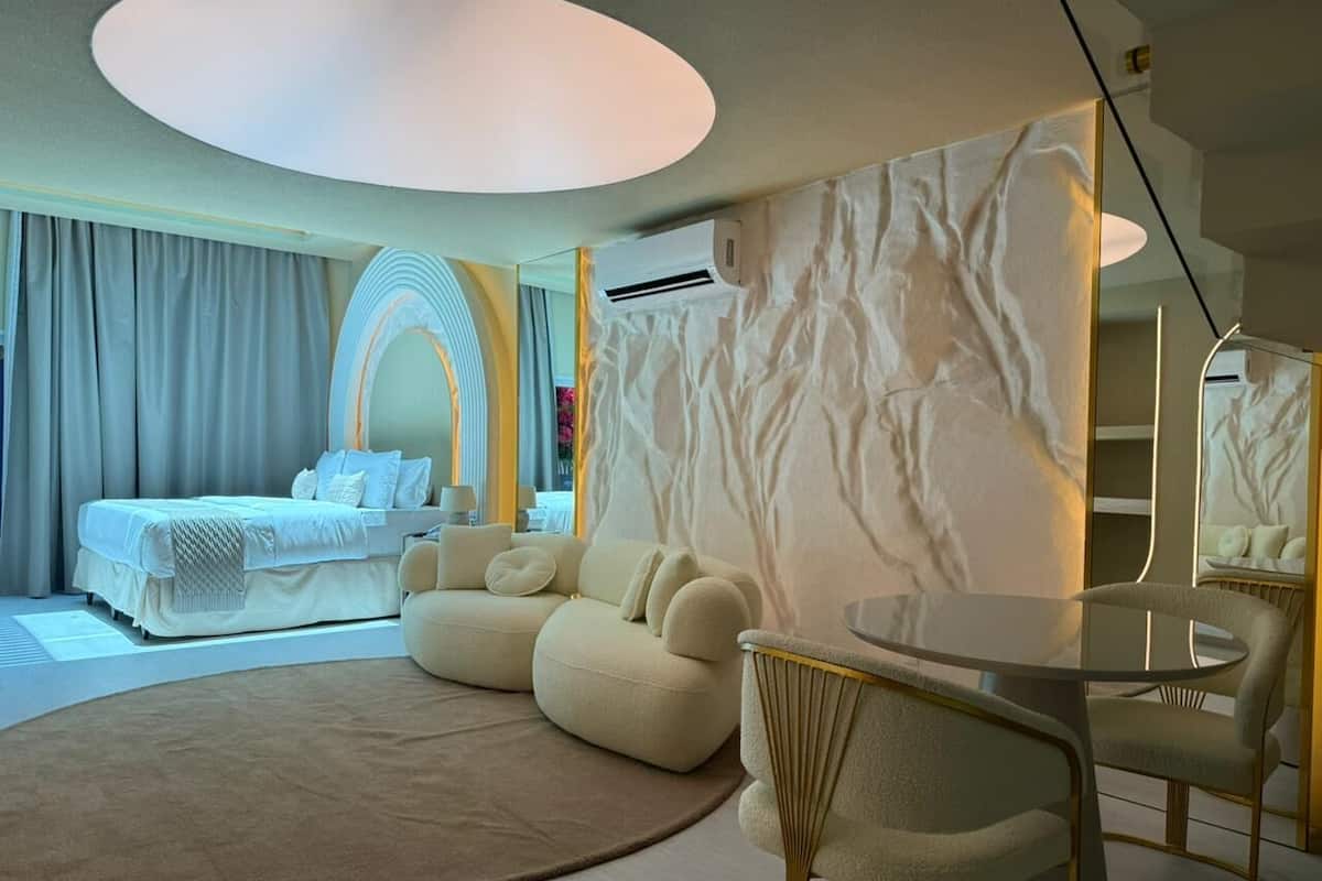 Suite, Private Pool (Mykonos) | Premium bedding, minibar, blackout drapes, free WiFi