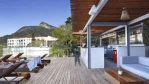 Bar (on property) - Casa Marques Santa Teresa (Rio de Janeiro)
