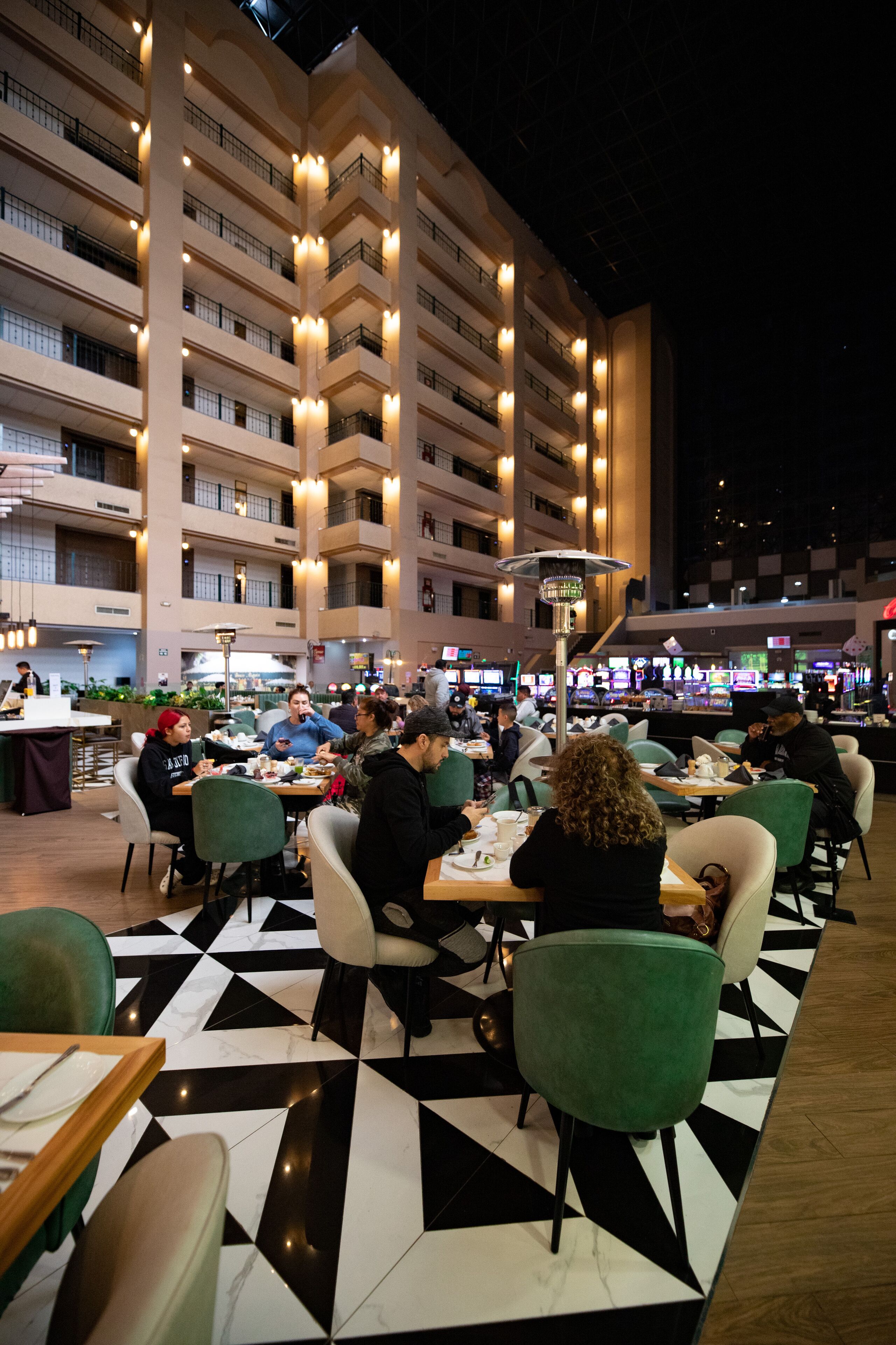 Se sirven desayunos, comidas, cenas y cocina mexicana 