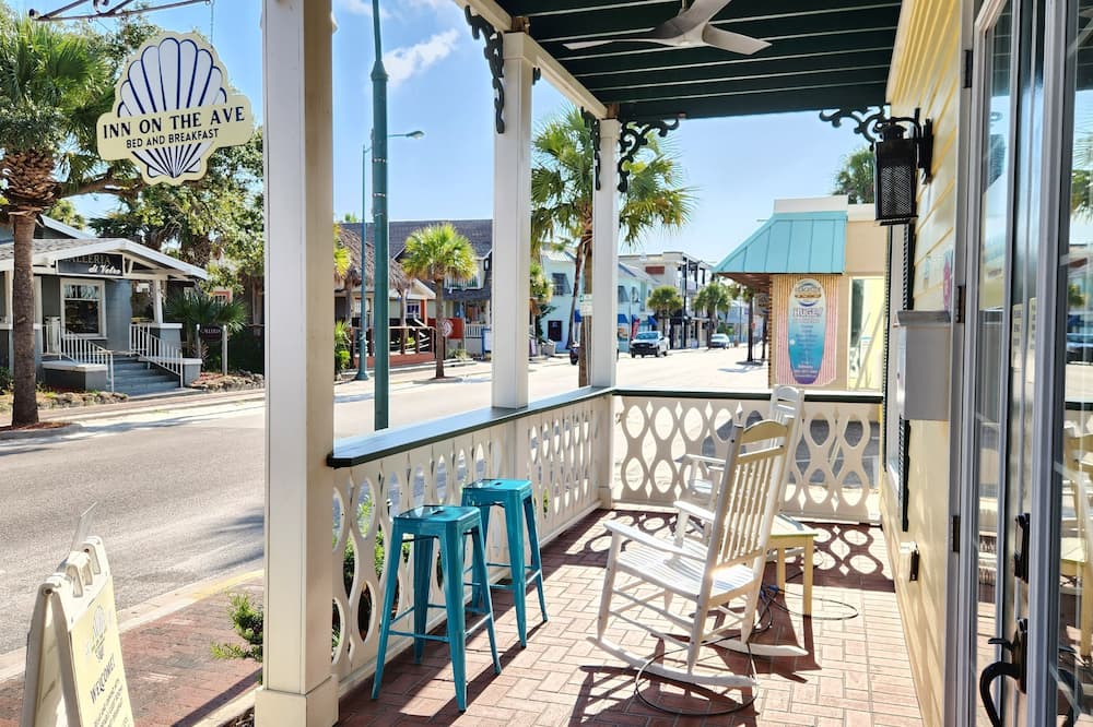 Inn On the Avenue